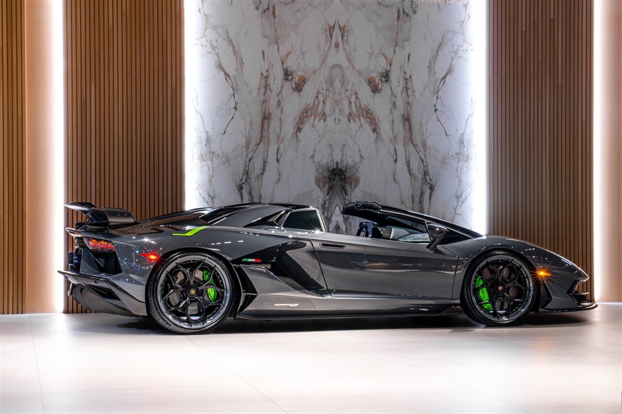 2020 Lamborghini Aventador LP 770-4 SVJ   - Photo 6 - Beverly Hills, CA 90212