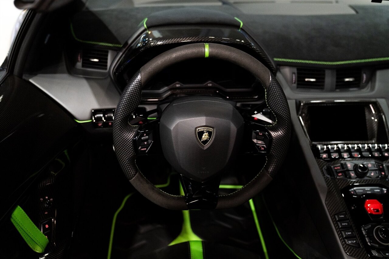 2020 Lamborghini Aventador LP 770-4 SVJ   - Photo 9 - Beverly Hills, CA 90212