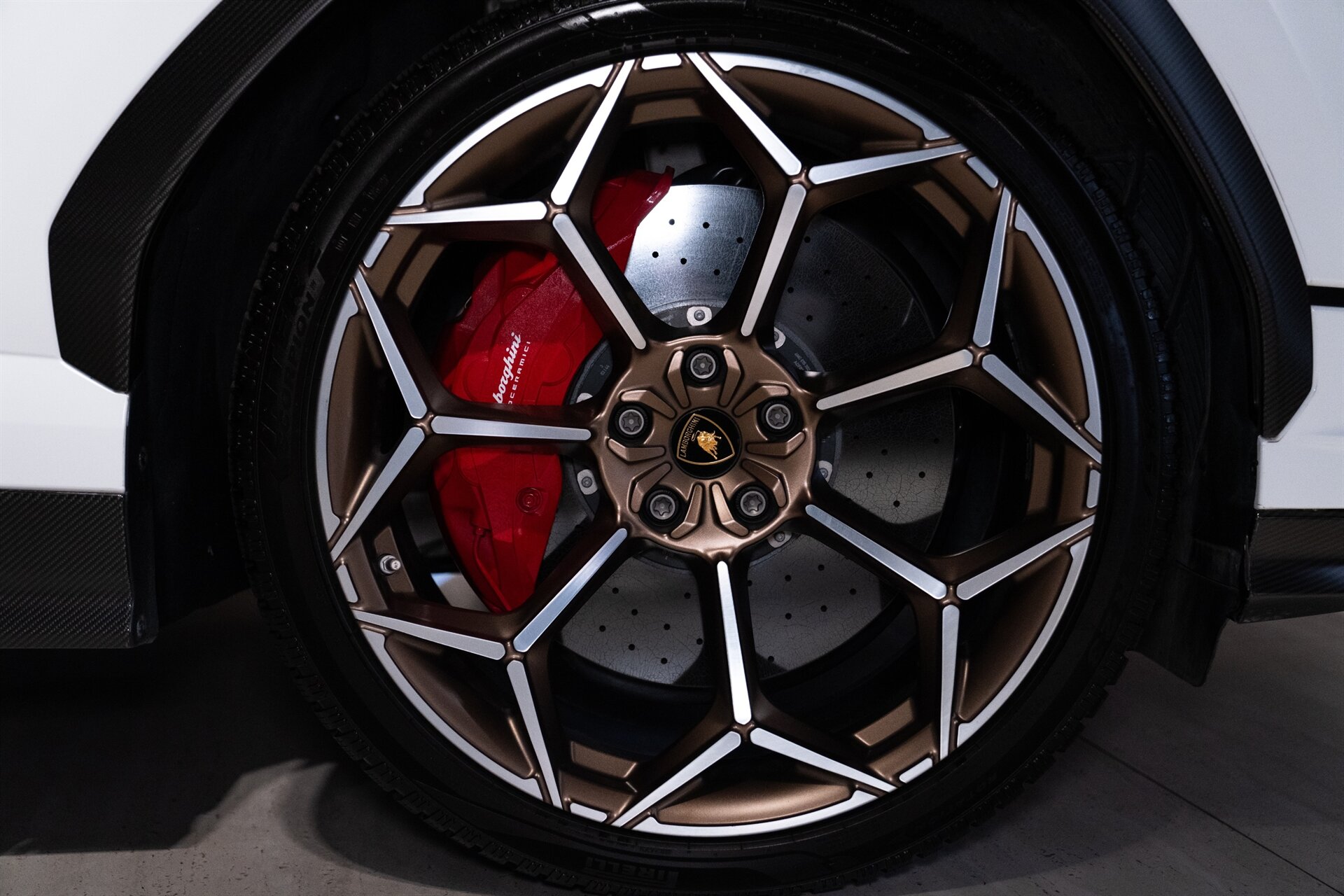 2023 Lamborghini Urus Performante - Photo 22