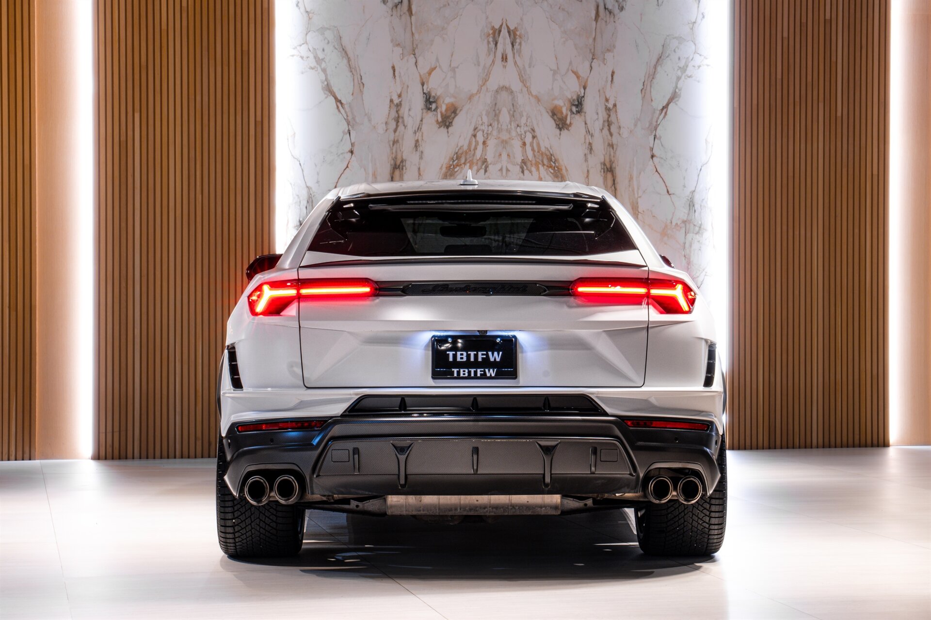 2023 Lamborghini Urus Performante - Photo 5