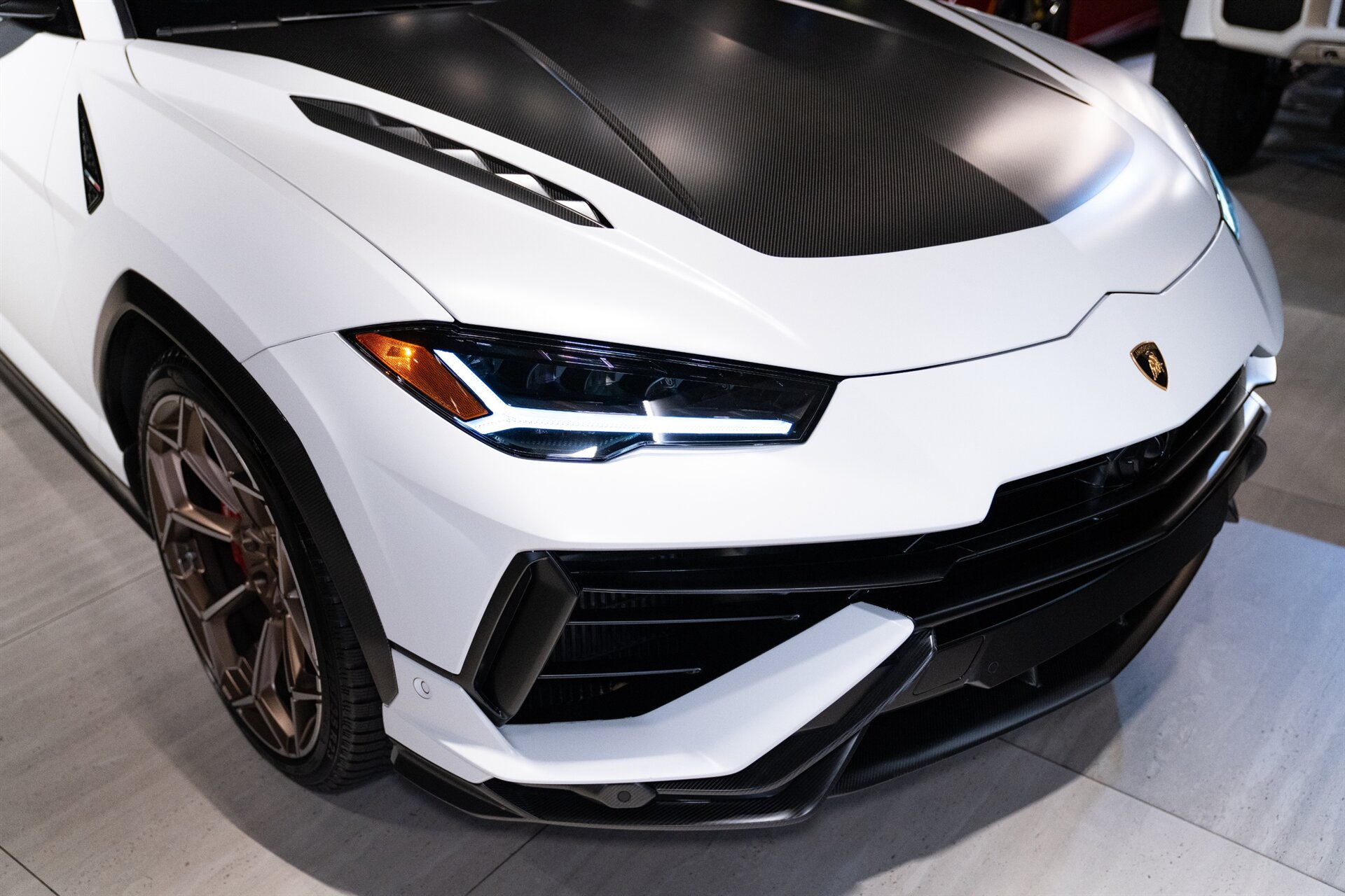 2023 Lamborghini Urus Performante - Photo 18