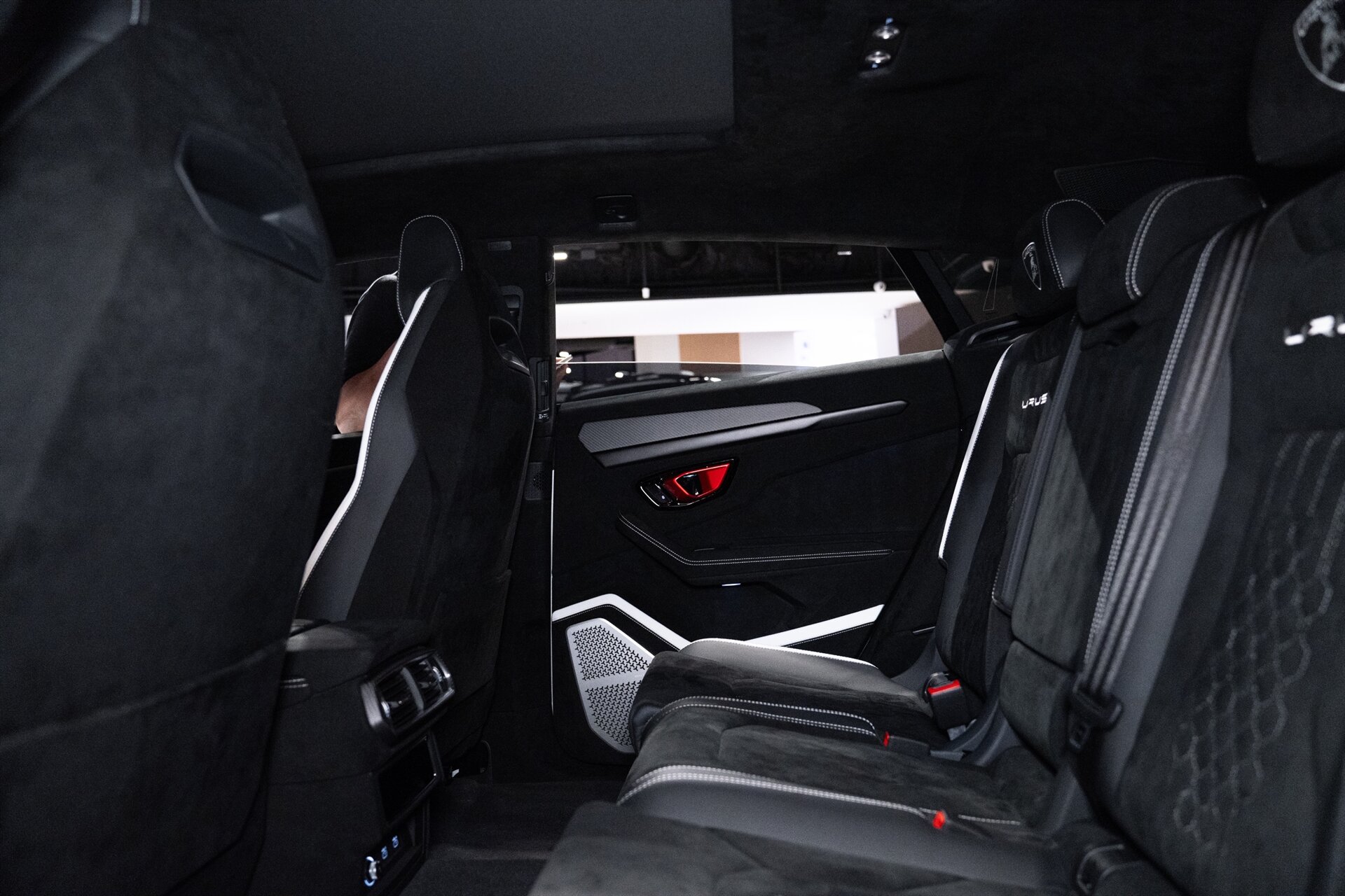 2023 Lamborghini Urus Performante - Photo 45