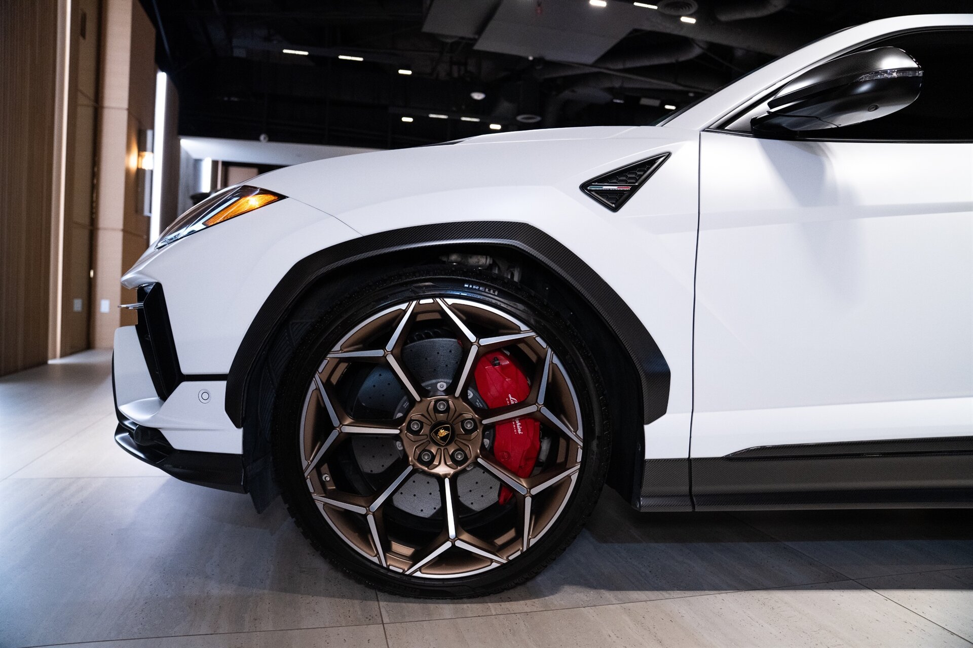 2023 Lamborghini Urus Performante - Photo 13