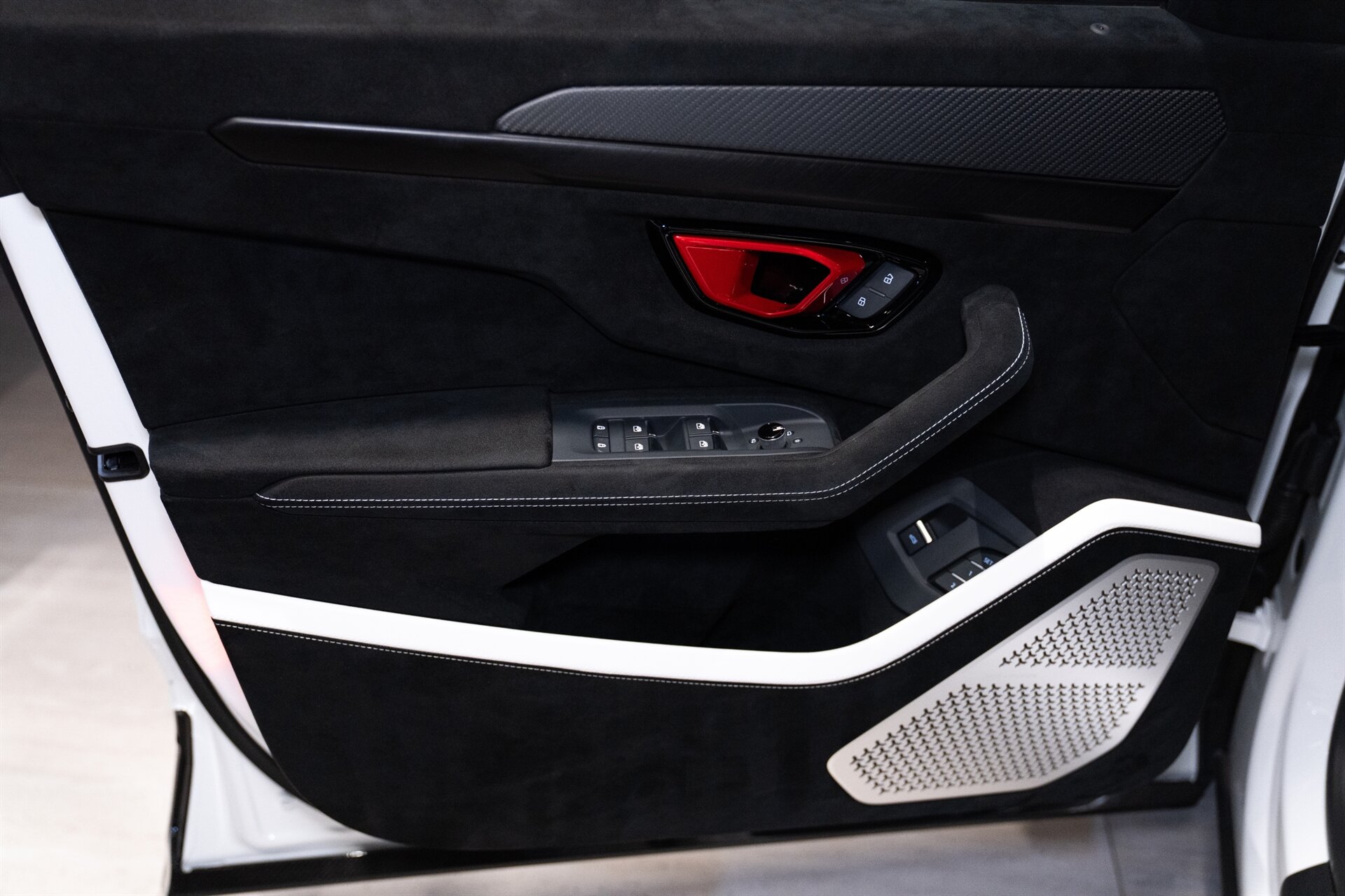 2023 Lamborghini Urus Performante - Photo 34