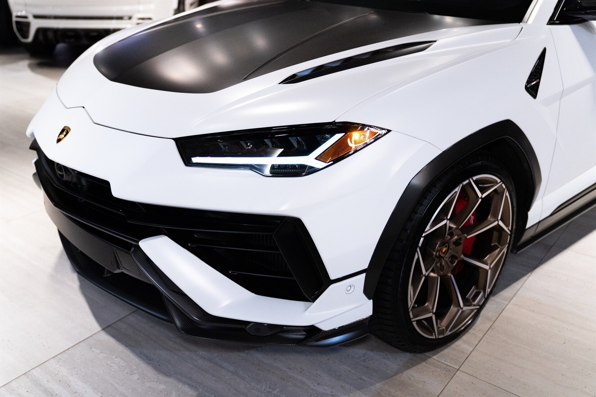 2023 Lamborghini Urus Performante - Photo 17