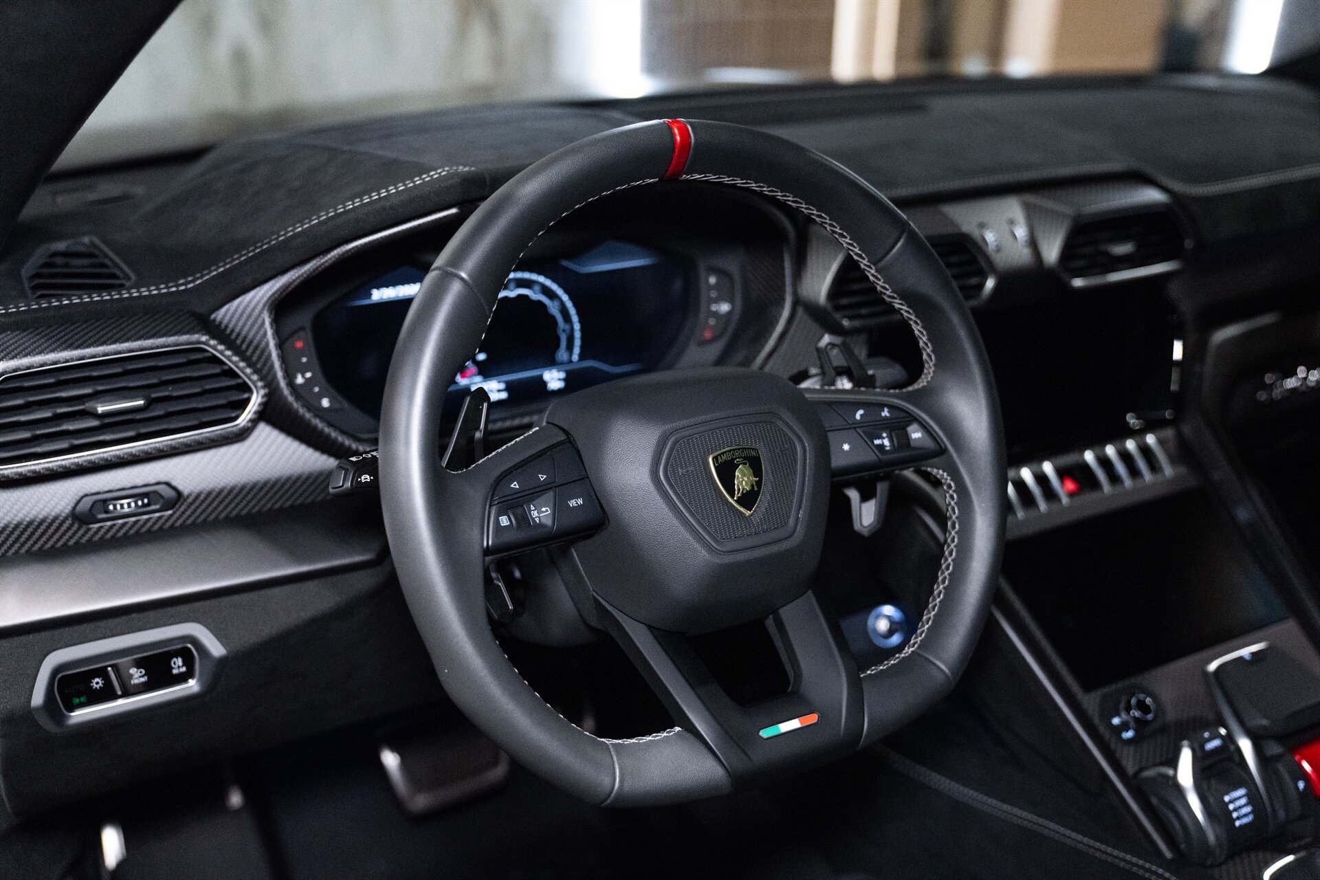 2023 Lamborghini Urus Performante - Photo 43