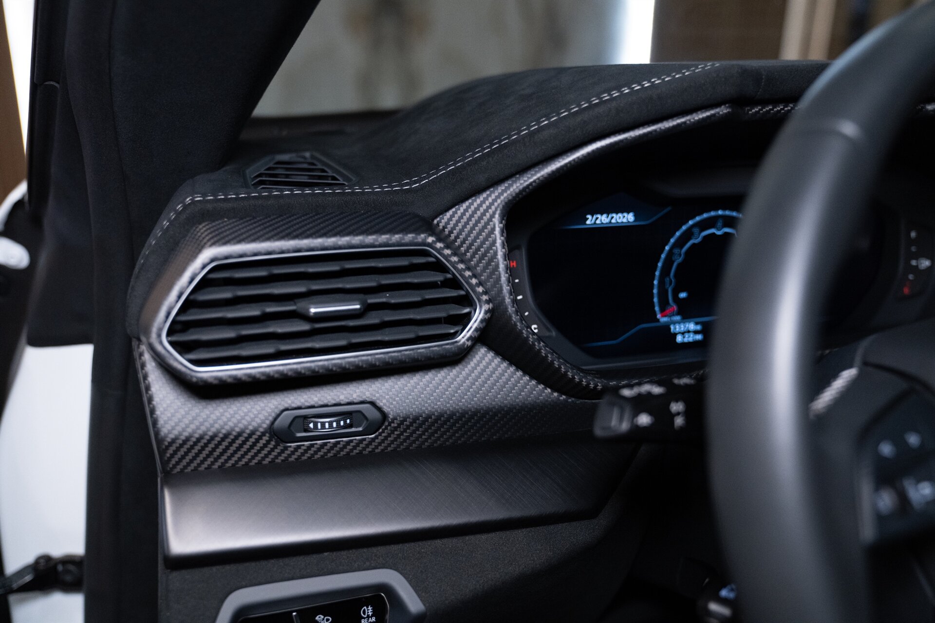 2023 Lamborghini Urus Performante - Photo 41