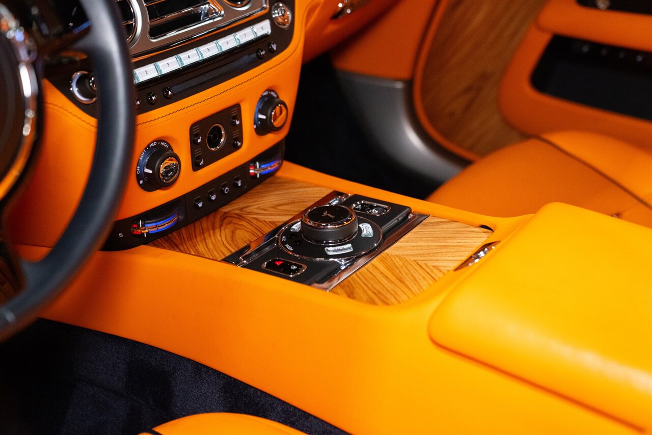 2021 Rolls-Royce Dawn   - Photo 10 - Beverly Hills, CA 90212