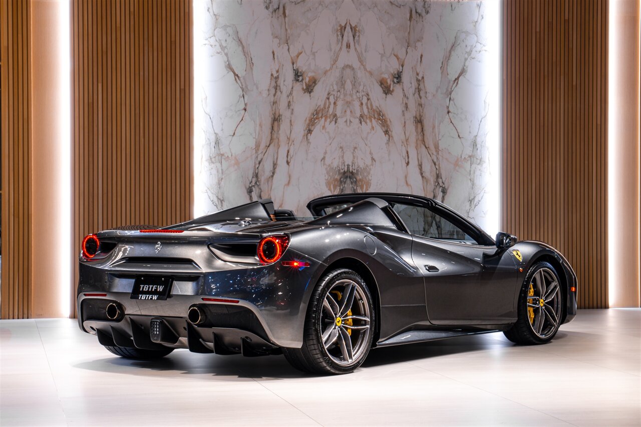 2018 Ferrari 488 Spider   - Photo 4 - Beverly Hills, CA 90212