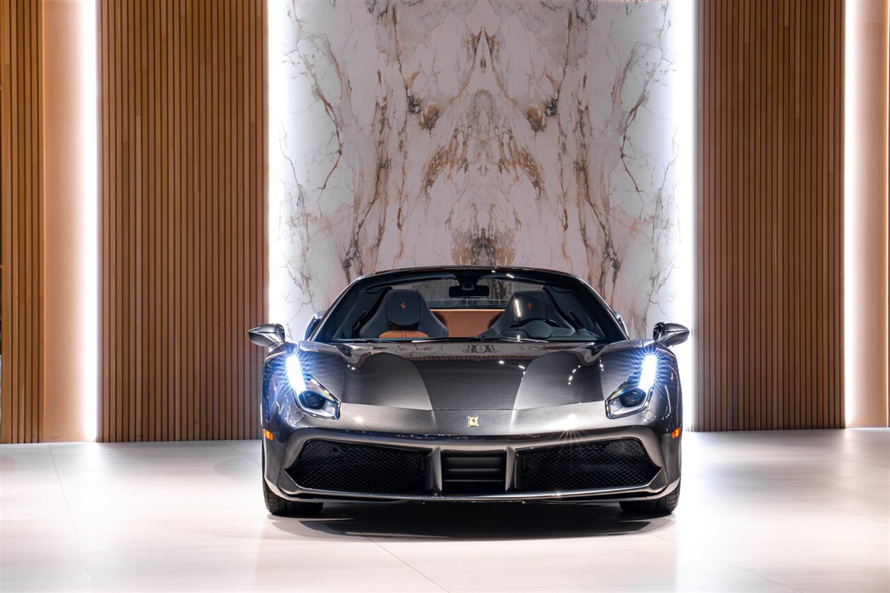2018 Ferrari 488 Spider   - Photo 3 - Beverly Hills, CA 90212