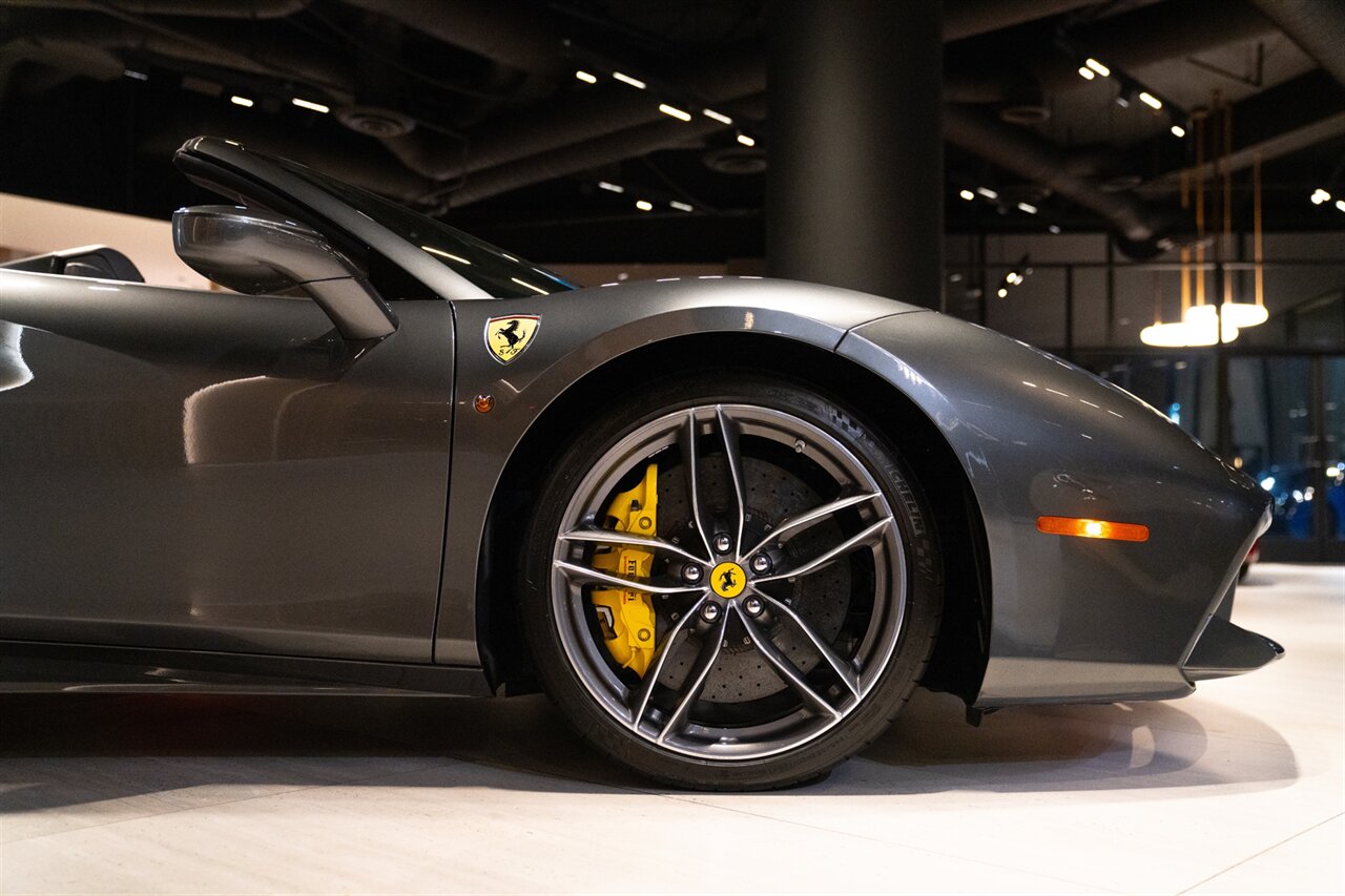 2018 Ferrari 488 Spider   - Photo 10 - Beverly Hills, CA 90212