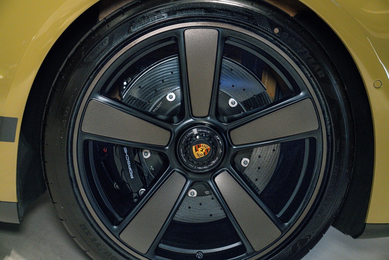 2026 Porsche 911 Carrera GTS Spirit 70 - Photo 9 - Beverly Hills, CA 90212