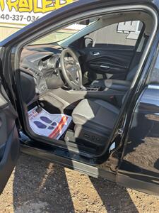 2018 Ford Escape SE   - Photo 9 - Wichita Falls, TX 76305