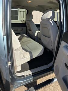 2007 Chevrolet Silverado 1500 Work Truck Work Truck 4dr Crew Cab   - Photo 7 - Wichita Falls, TX 76305