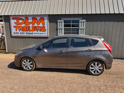 2012 Hyundai Accent SE Hatchback