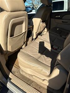 2010 GMC Yukon XL SLT   - Photo 8 - Wichita Falls, TX 76305