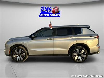 2025 Mitsubishi Outlander SE   - Photo 4 - Logansport, IN 46947