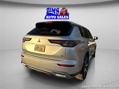 2025 Mitsubishi Outlander SE   - Photo 8 - Logansport, IN 46947