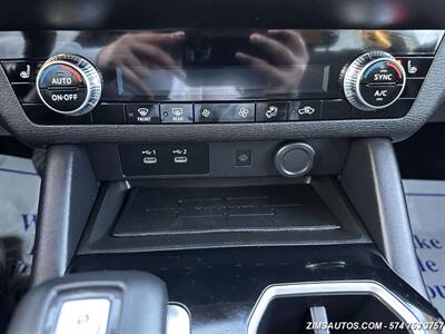 2025 Mitsubishi Outlander SE   - Photo 24 - Logansport, IN 46947