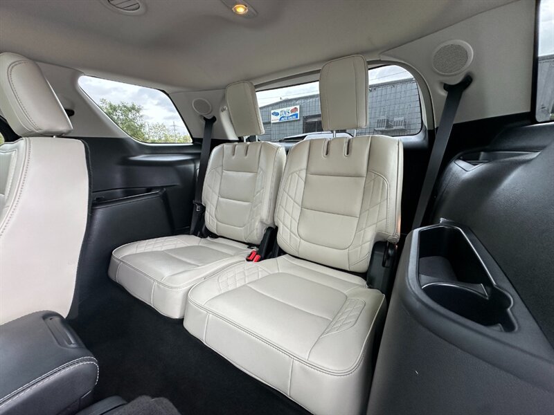 2017 Ford Explorer Platinum   - Photo 23 - Logansport, IN 46947