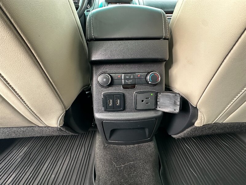 2017 Ford Explorer Platinum   - Photo 27 - Logansport, IN 46947
