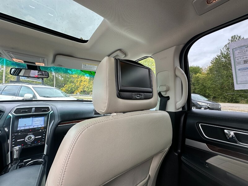 2017 Ford Explorer Platinum   - Photo 26 - Logansport, IN 46947