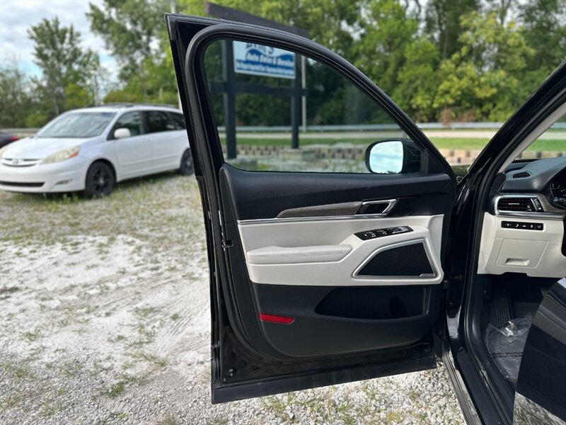 2021 Kia Telluride EX photo 16