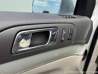 2011 Lincoln MKT EcoBoost   - Photo 12 - Logansport, IN 46947