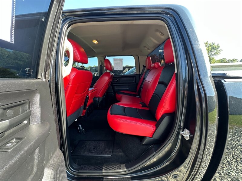 2016 RAM 1500 Express   - Photo 33 - Logansport, IN 46947