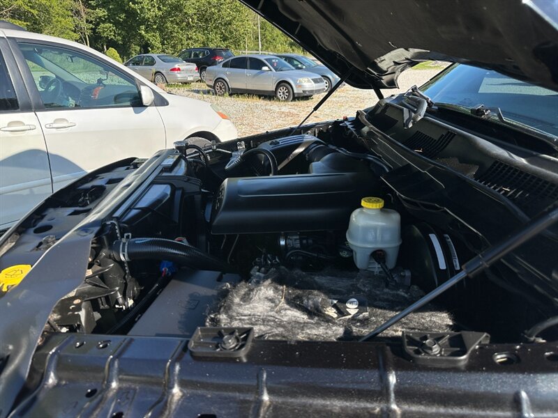 2016 RAM 1500 Express   - Photo 16 - Logansport, IN 46947