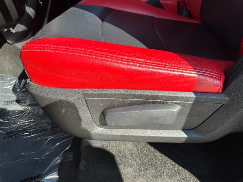 2016 RAM 1500 Express   - Photo 20 - Logansport, IN 46947