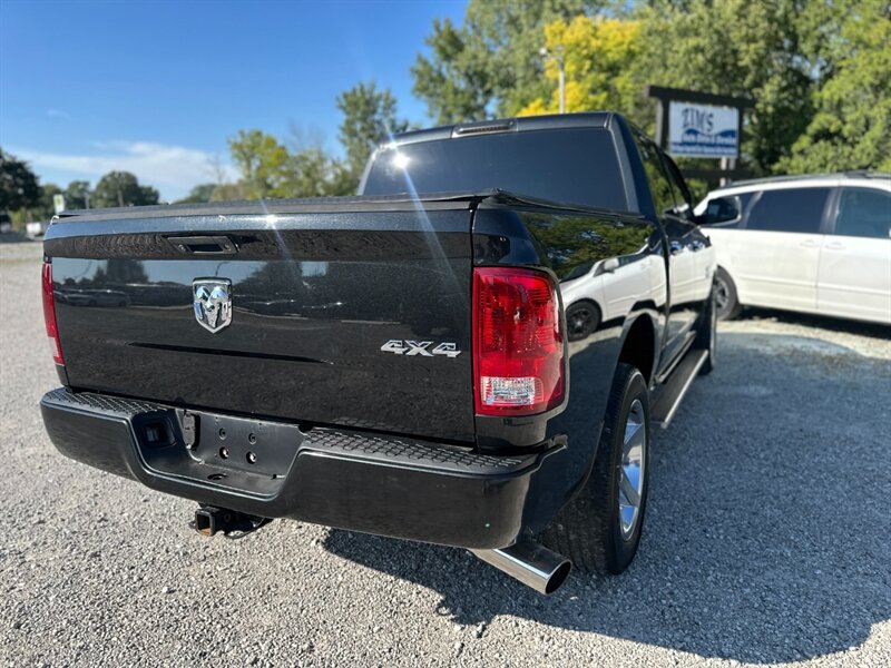 2016 RAM 1500 Express   - Photo 6 - Logansport, IN 46947