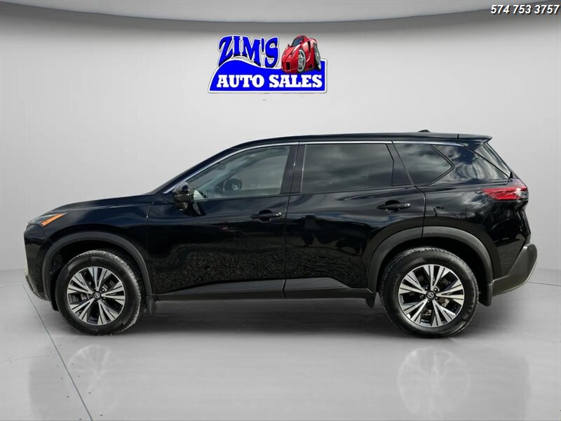 2021 Nissan Rogue SV photo 4