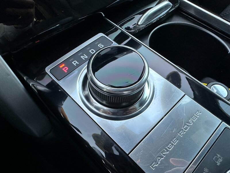2017 Land Rover Range Rover HSE   - Photo 29 - Logansport, IN 46947