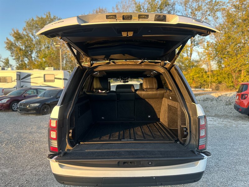 2017 Land Rover Range Rover HSE   - Photo 37 - Logansport, IN 46947
