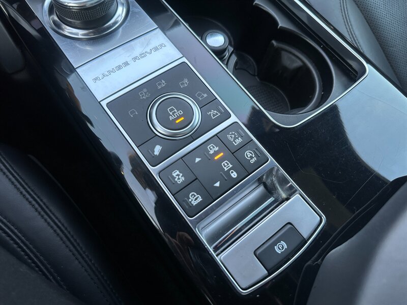 2017 Land Rover Range Rover HSE   - Photo 30 - Logansport, IN 46947