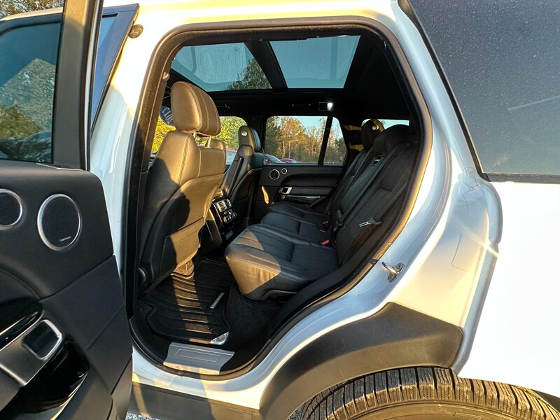 2017 Land Rover Range Rover HSE   - Photo 34 - Logansport, IN 46947