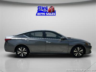 2022 Nissan Altima 2.5 SV - Photo 8 - Logansport, IN 46947