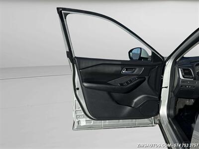 2024 Nissan Rogue SV   - Photo 15 - Logansport, IN 46947