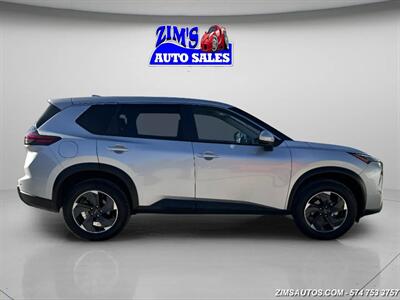 2024 Nissan Rogue SV   - Photo 11 - Logansport, IN 46947