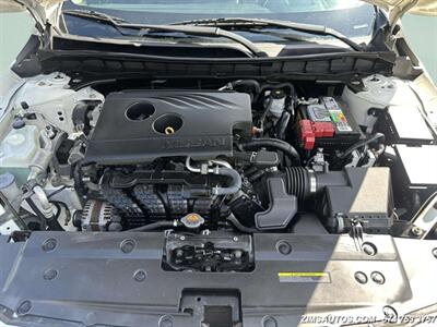 2020 Nissan Altima 2.5 SR   - Photo 11 - Logansport, IN 46947