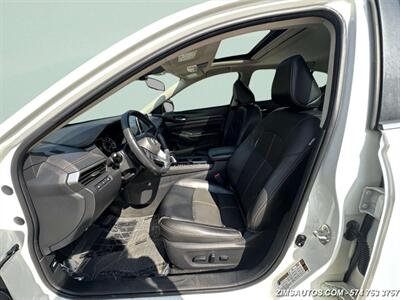 2020 Nissan Altima 2.5 SR   - Photo 13 - Logansport, IN 46947