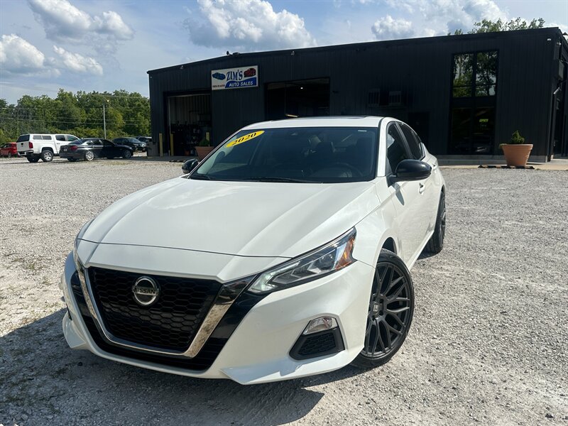 2020 Nissan Altima 2.5 SR - Photo 1 - Logansport, IN 46947