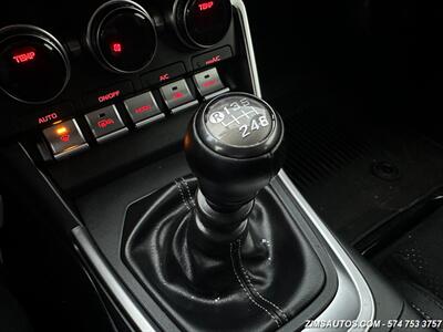 2024 Toyota GR86 Premium   - Photo 29 - Logansport, IN 46947