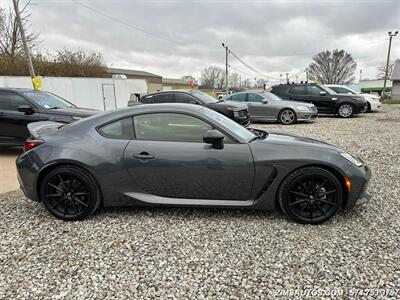2024 Toyota GR86 Premium   - Photo 11 - Logansport, IN 46947