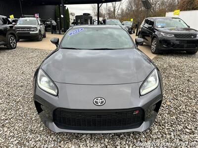 2024 Toyota GR86 Premium   - Photo 2 - Logansport, IN 46947