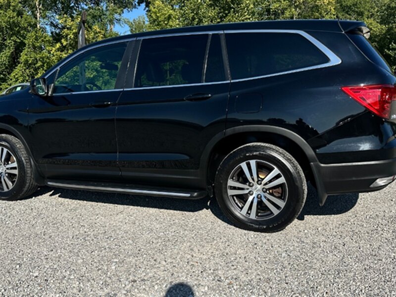 2016 Honda Pilot EX-L photo 4