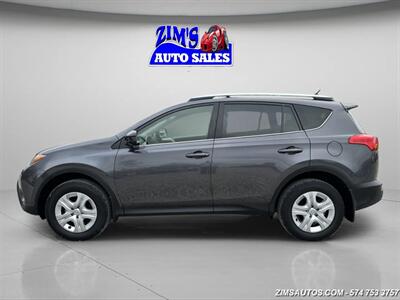 2015 Toyota RAV4 LE   - Photo 2 - Logansport, IN 46947