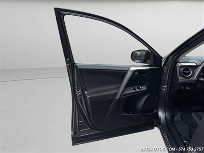 2015 Toyota RAV4 LE   - Photo 15 - Logansport, IN 46947