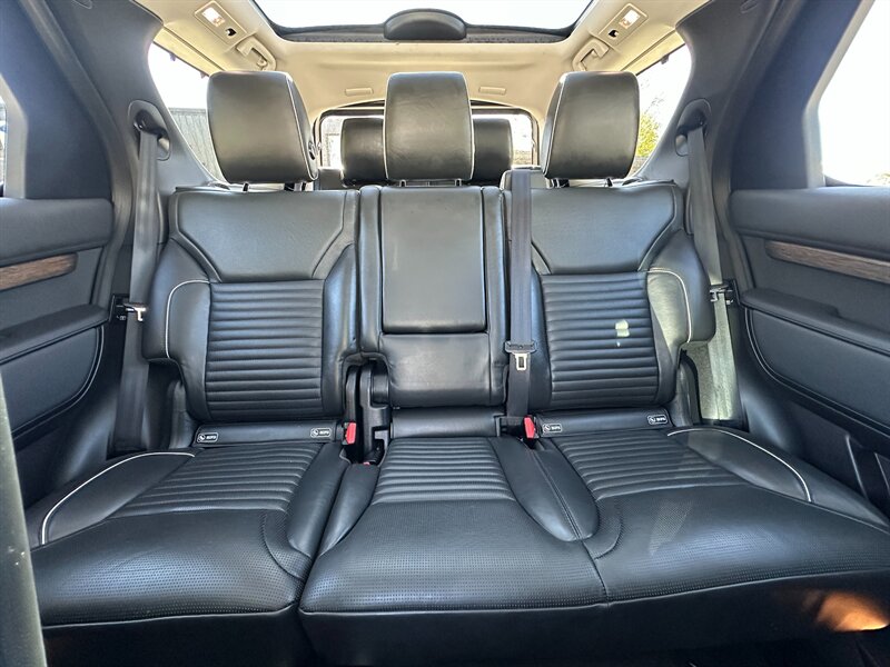 2017 Land Rover Discovery HSE   - Photo 30 - Logansport, IN 46947